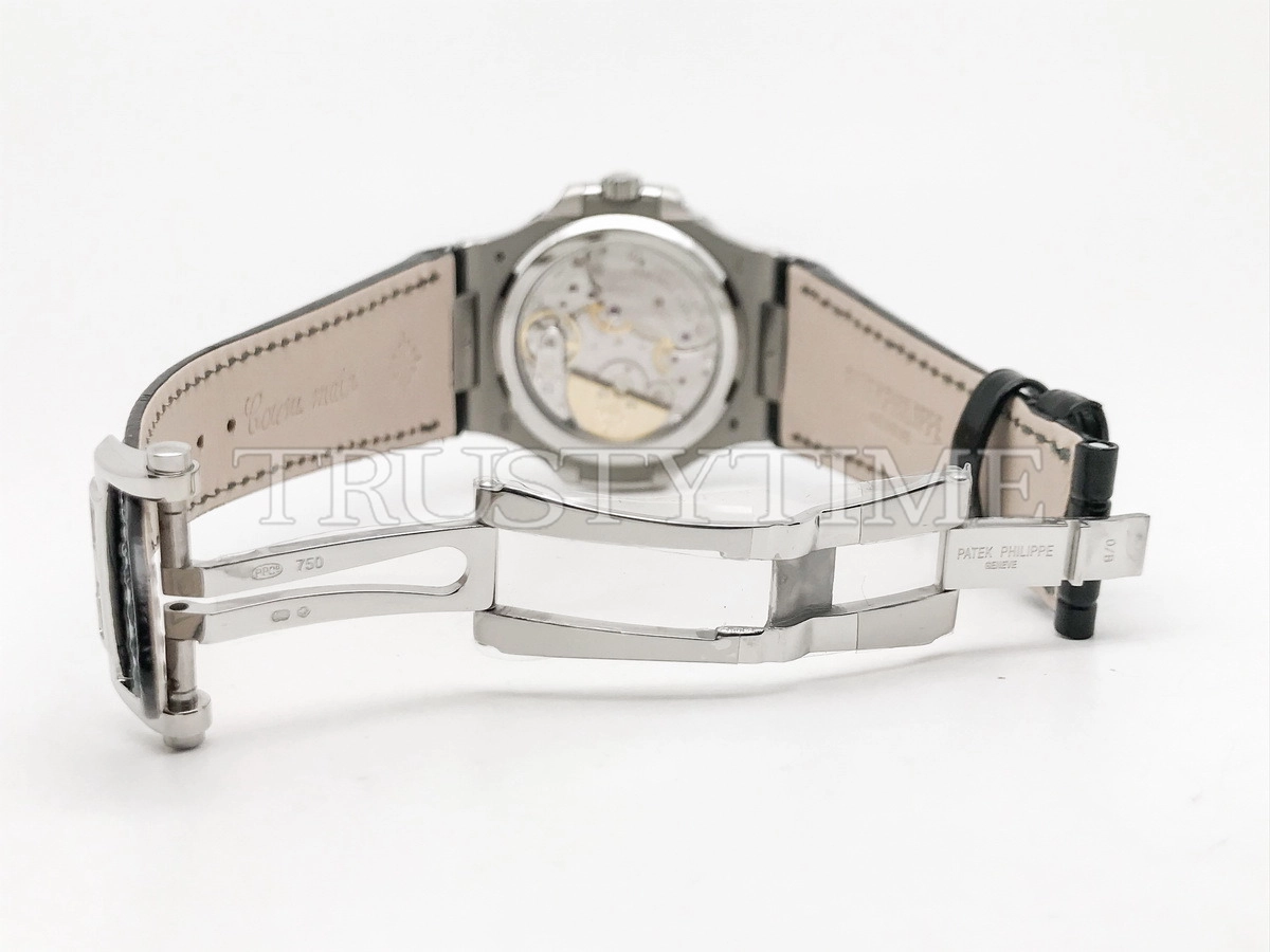 Копия часов Patek Philippe Nautilus Power Reserve Moonphase 40mm 5724G-001 Арт.PP-0781