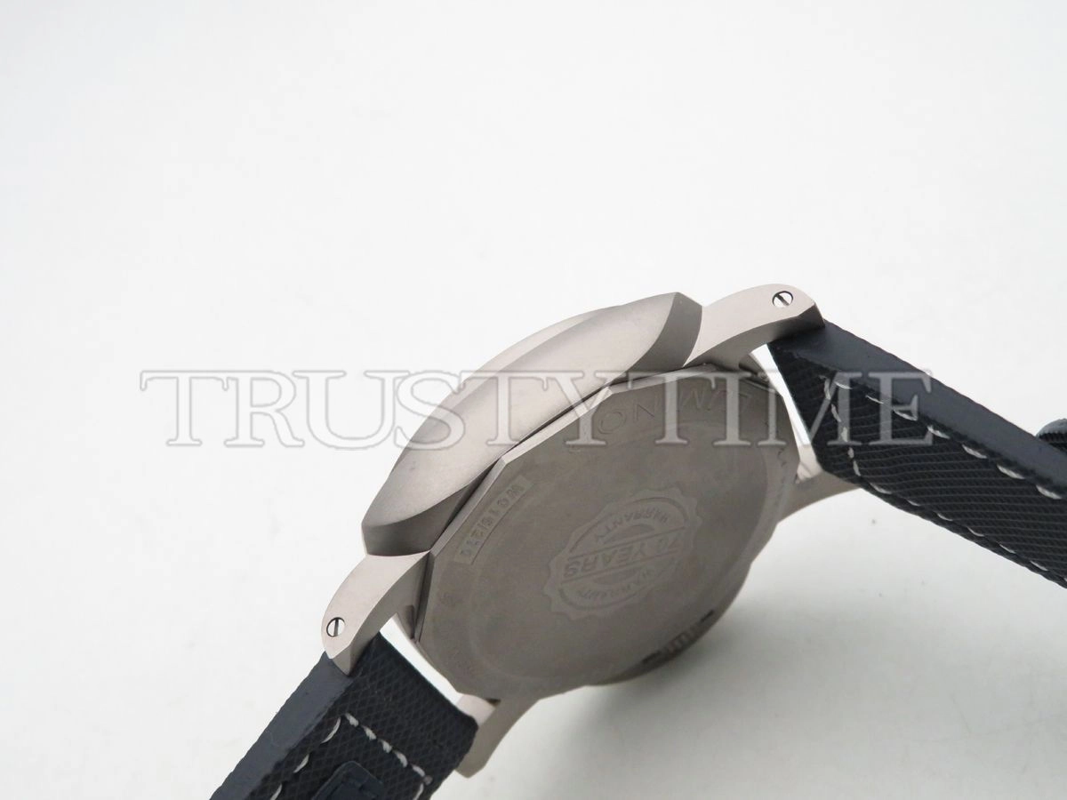 Копия часов Panerai Luminor 1950 3 Days Titanium 44mm PAM01117 Арт.PN-0792