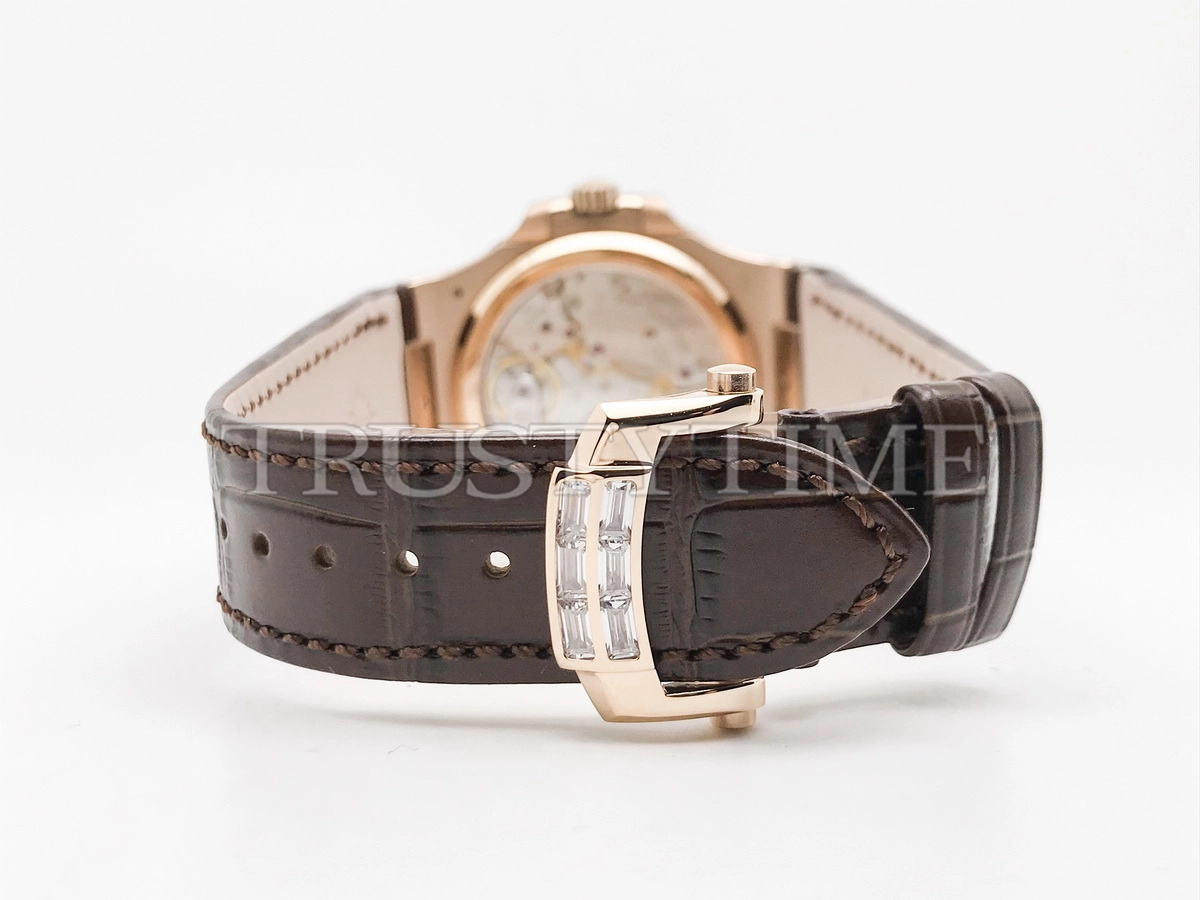 Копия часов Patek Philippe Nautilus Power Reserve Moonphase 40mm 5724R-001 Арт.PP-0782