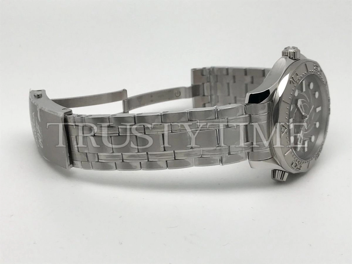 Копия часов Omega Seamaster Diver 300M Master Co-Axial Platinum Aston Martin Neiman Marcus 42mm 210.93.42.20.99.001 Арт.OM-0876