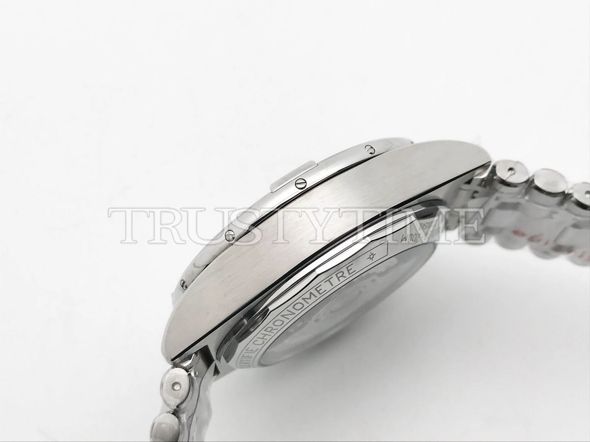 Копия часов Breitling Chronomat B01 42 Six Nations England AB0134A71A1A1 Арт.BT-1095