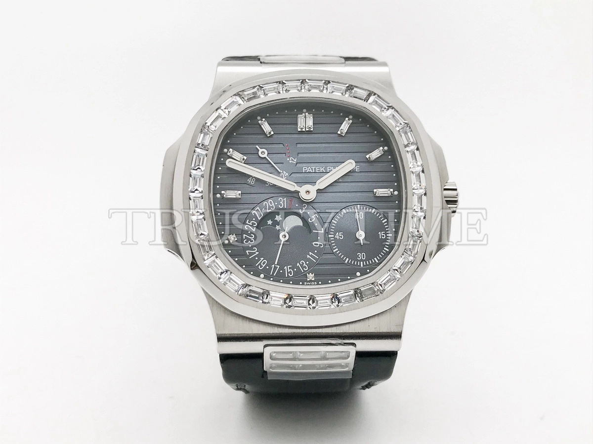 Копия часов Patek Philippe Nautilus Power Reserve Moonphase 40mm 5724G-001 Арт.PP-0781