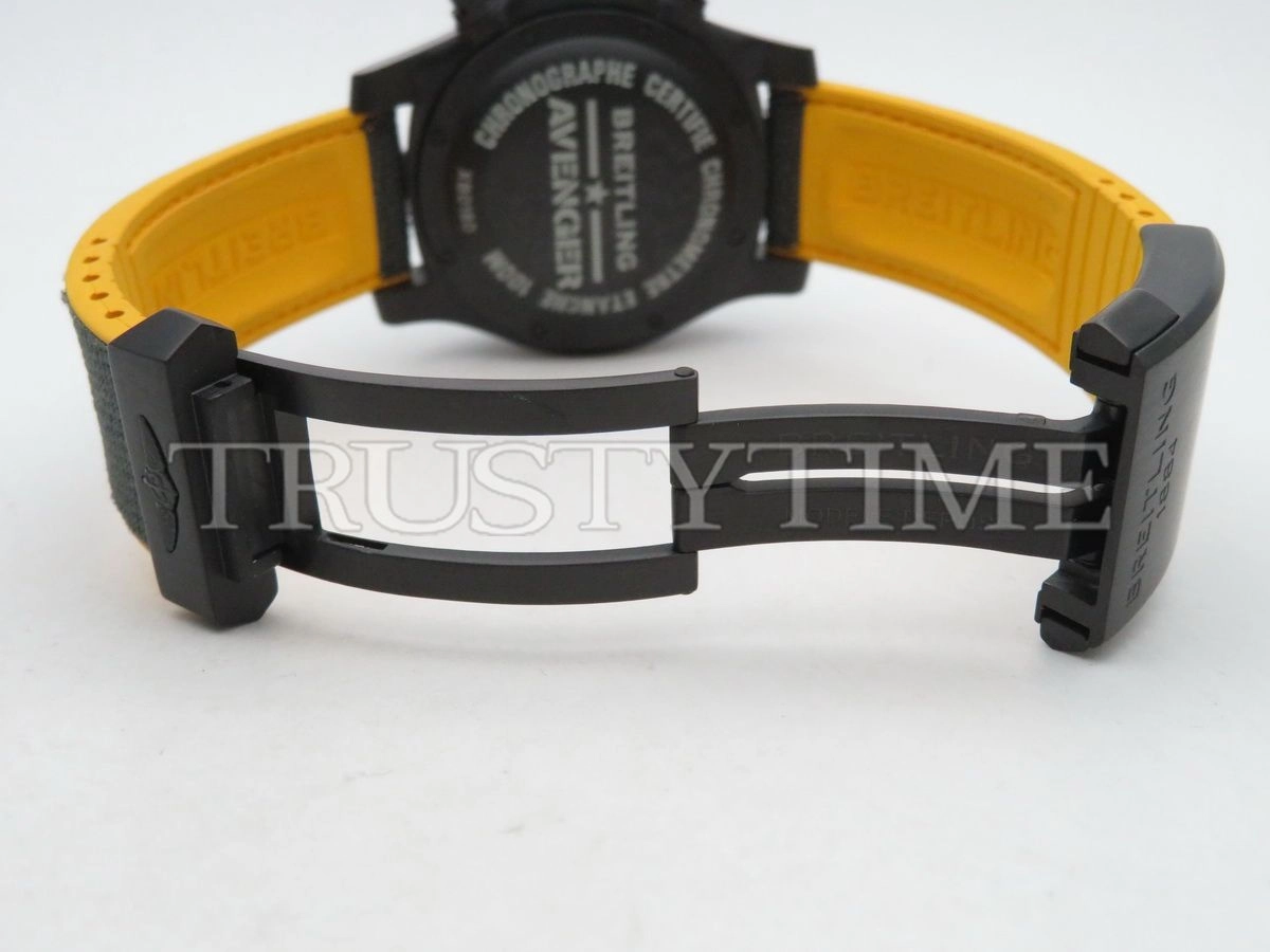 Копия часов Breitling Avenger Hurricane 45 XB0180E41B1S1 Арт.BT-0333