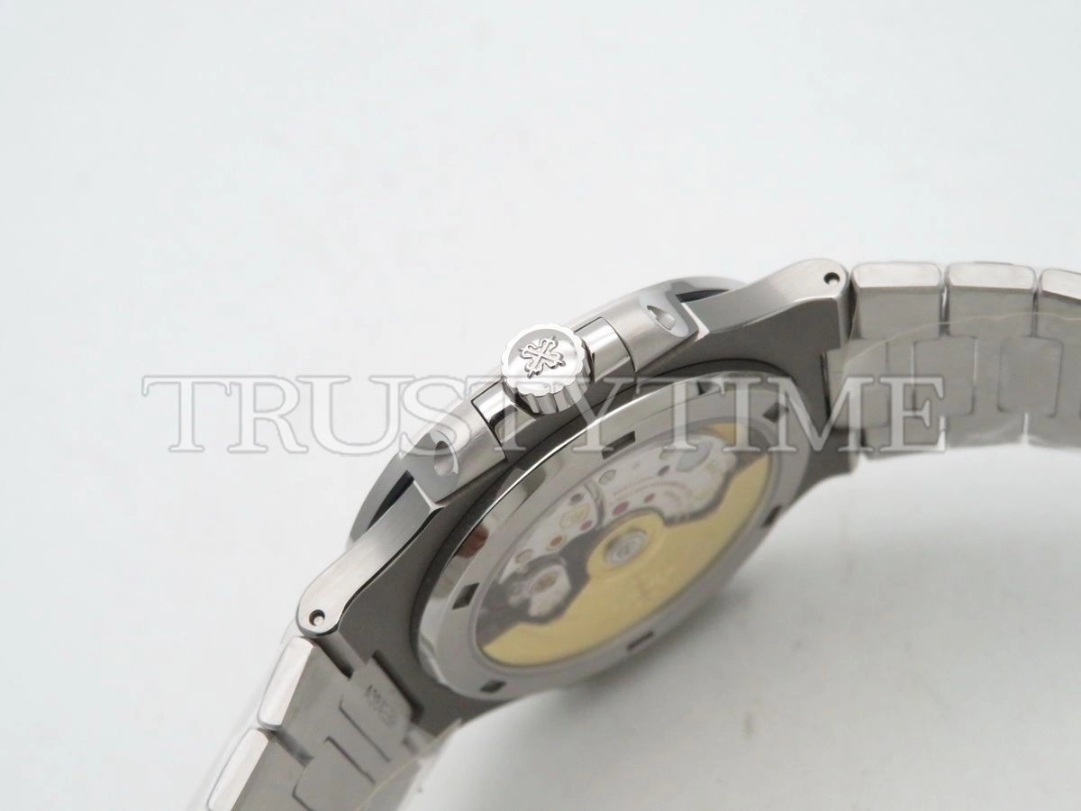 Копия часов Patek Philippe Nautilus 40mm 3711/1G-001 Арт.PP-0599