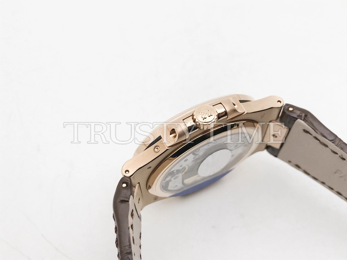 Копия часов Patek Philippe Nautilus Power Reserve Moonphase 40mm 5724R-001 Арт.PP-0782