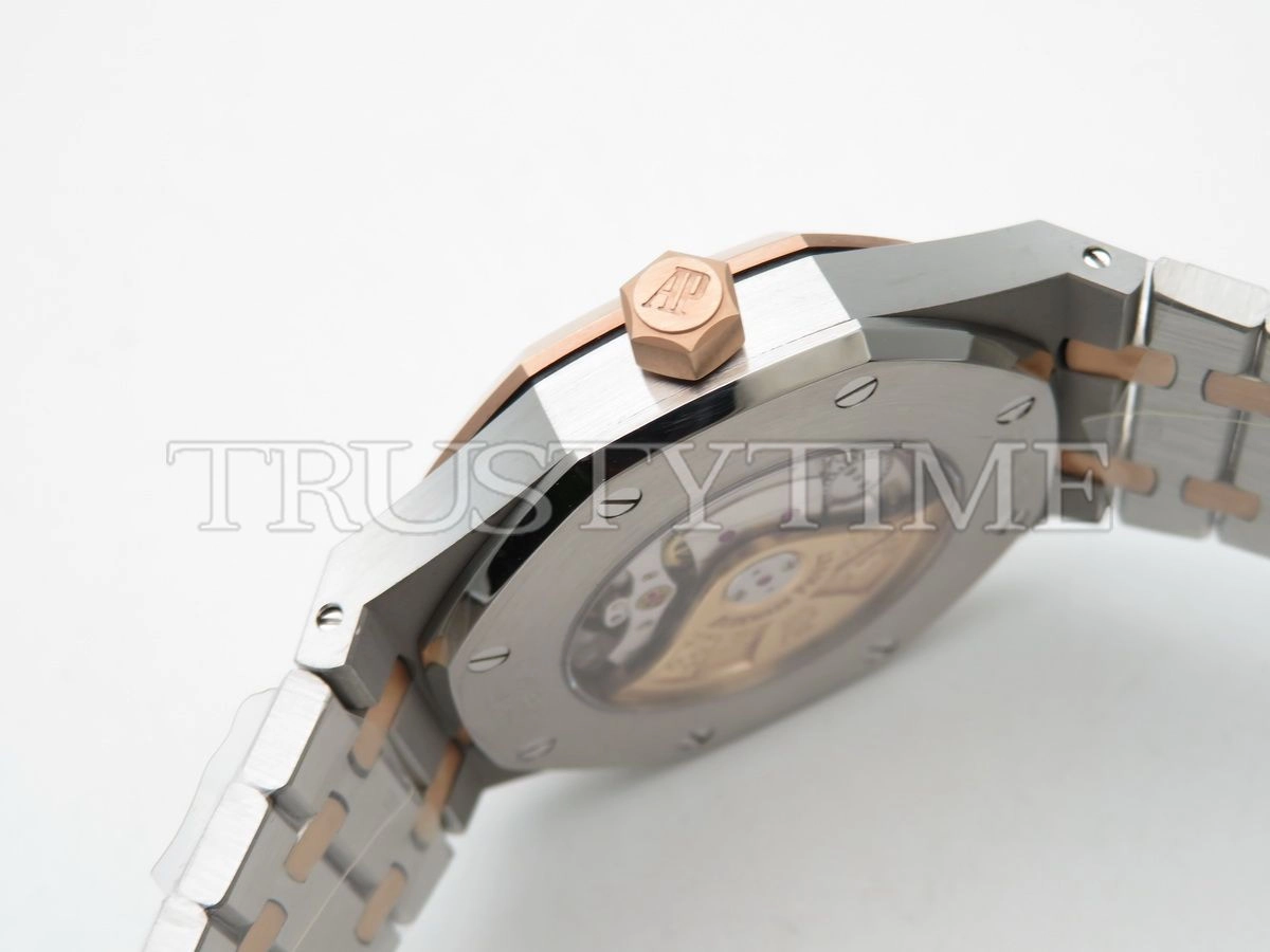 Копия часов Audemars Piguet Royal Oak Automatic II 15400SR.OO.1220SR.01 Арт.AP-0694