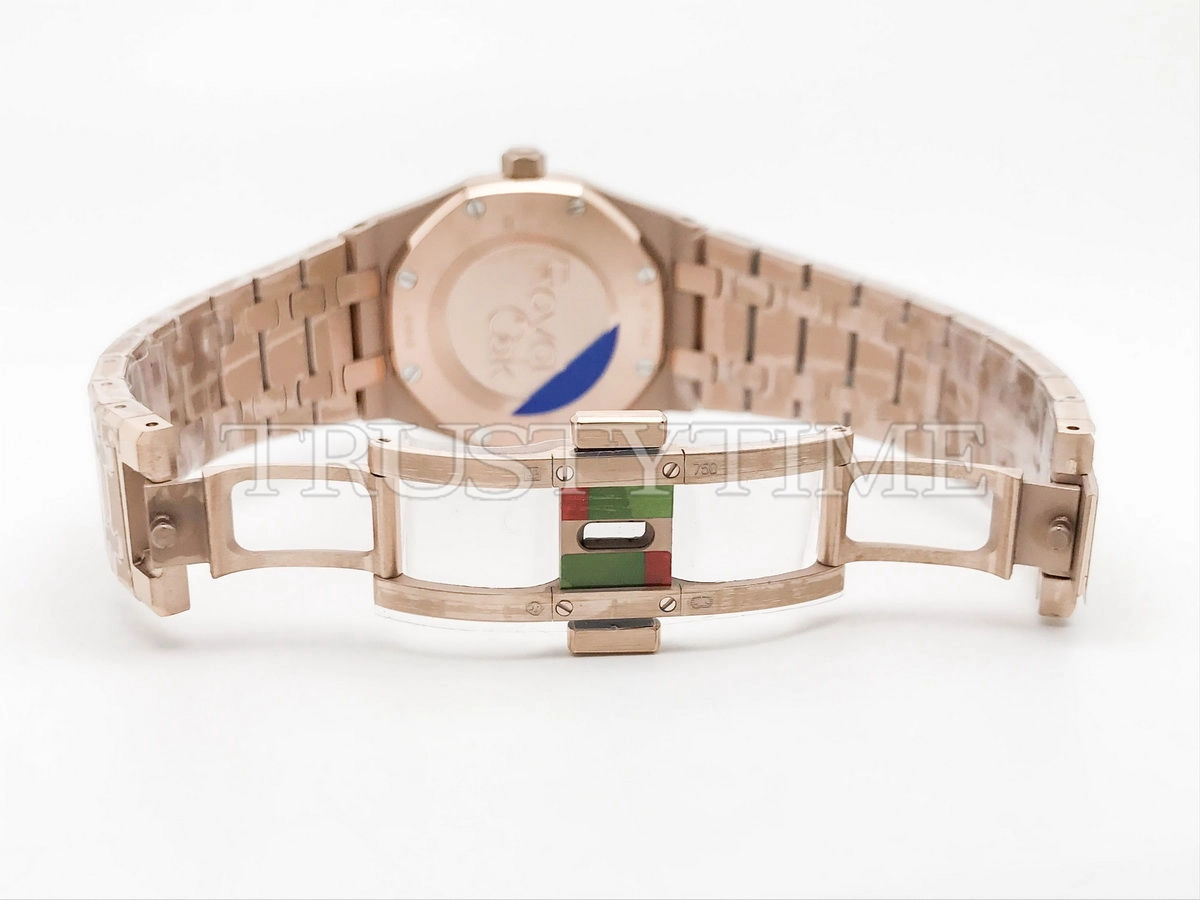 Копия часов Audemars Piguet Royal Oak Ladies 33mm 67651OR.ZZ.1261OR.03 Арт.AP-1081