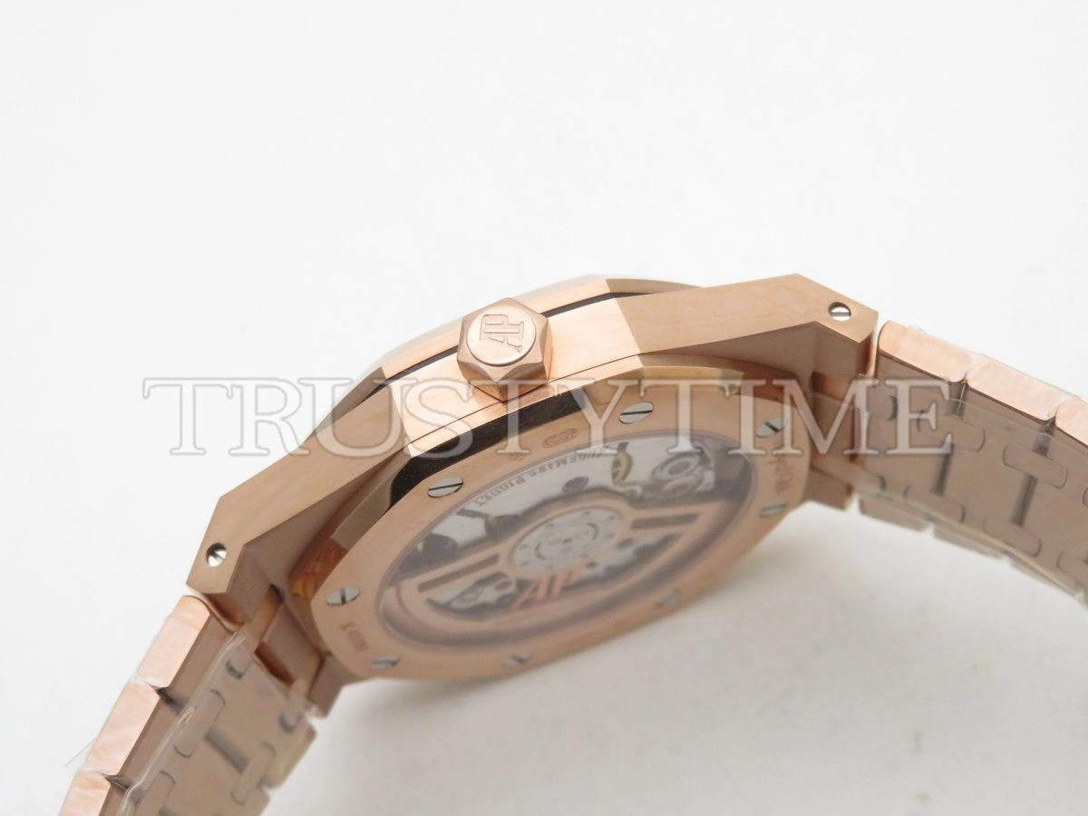 Копия часов Audemars Piguet Royal Oak 15400OR.OO.1220OR.03 Арт.AP-0747