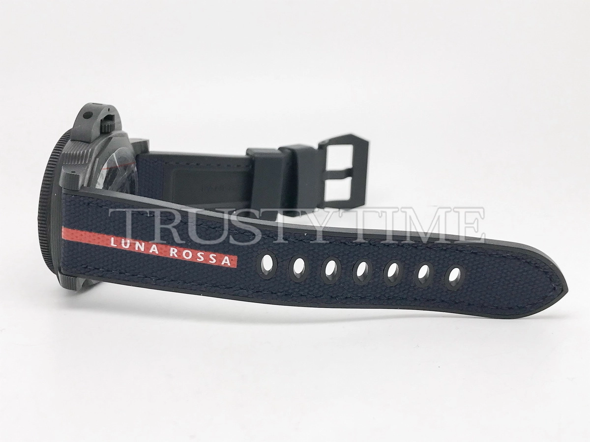Копия часов Panerai Submersible Luna Rossa Carbotech™ 42mm  PAM01563 Арт.PN-0919