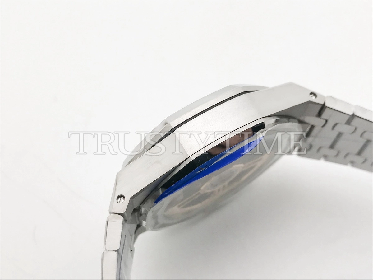 Копия часов Audemars Piguet Royal Oak Selfwinding Chronograph 26240ST.OO.1320ST.07 Арт.AP-1187