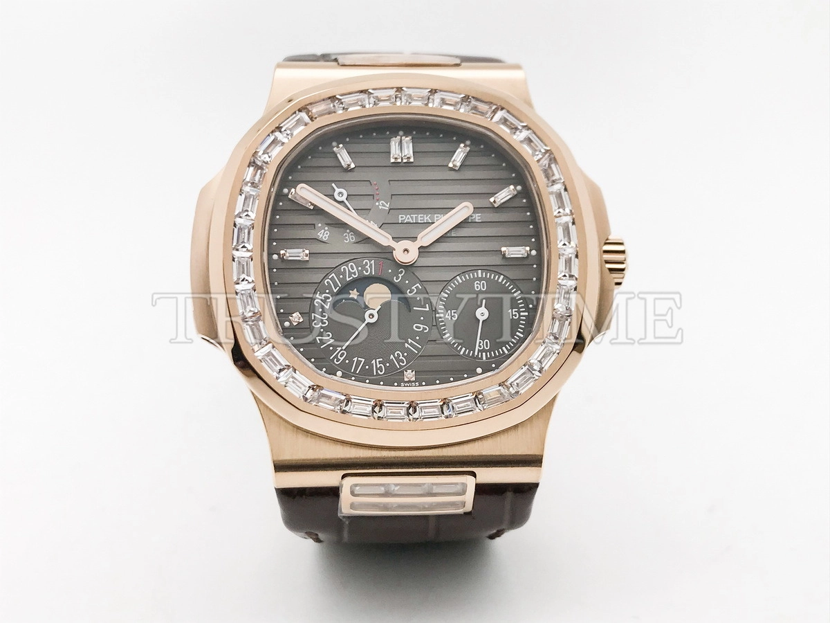 Копия часов Patek Philippe Nautilus Power Reserve Moonphase 40mm 5724R-001 Арт.PP-0782