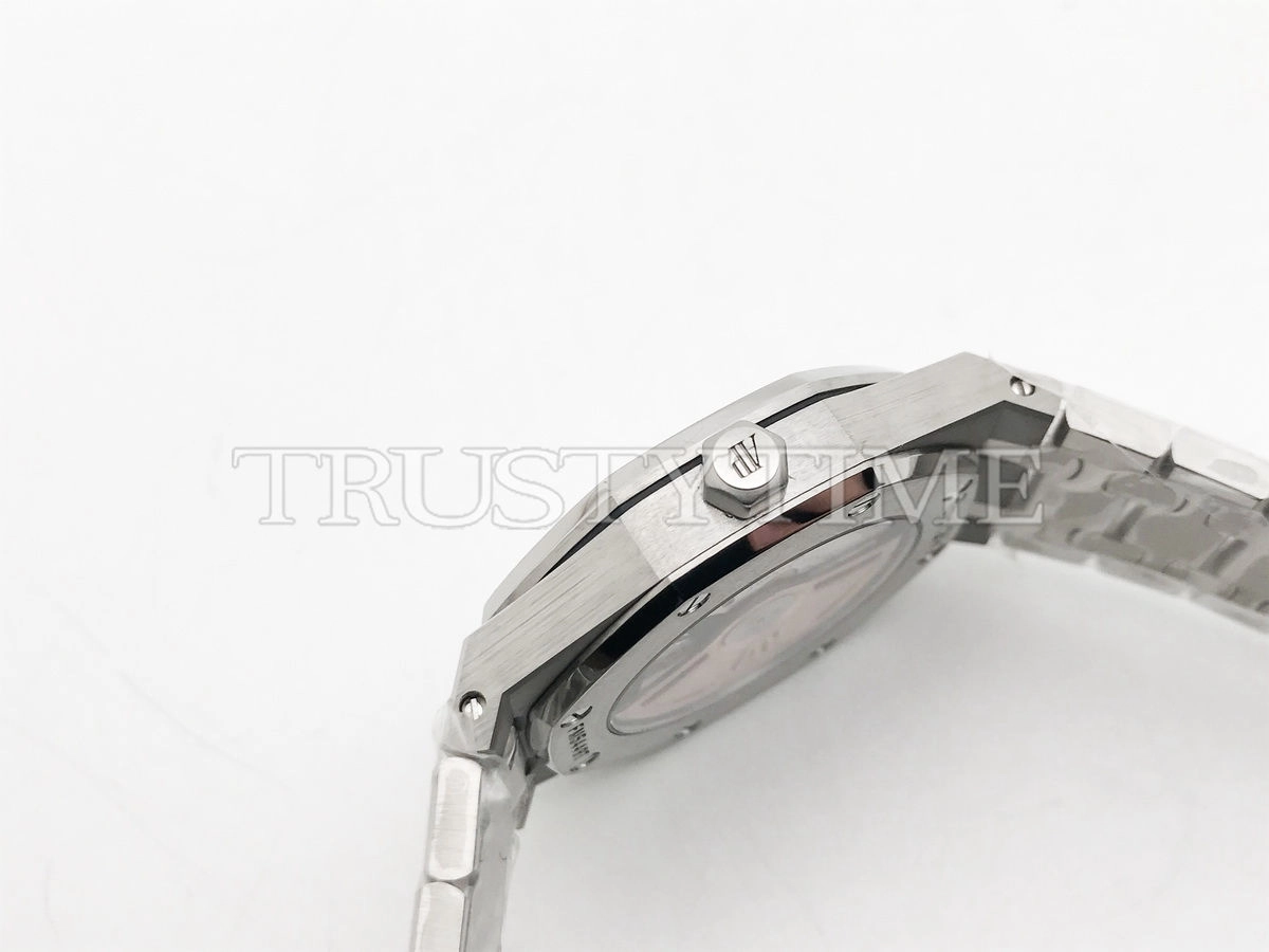 Копия часов Audemars Piguet Royal Oak Selfwinding 34mm 77350ST.OO.1261ST.01 Арт.AP-0409