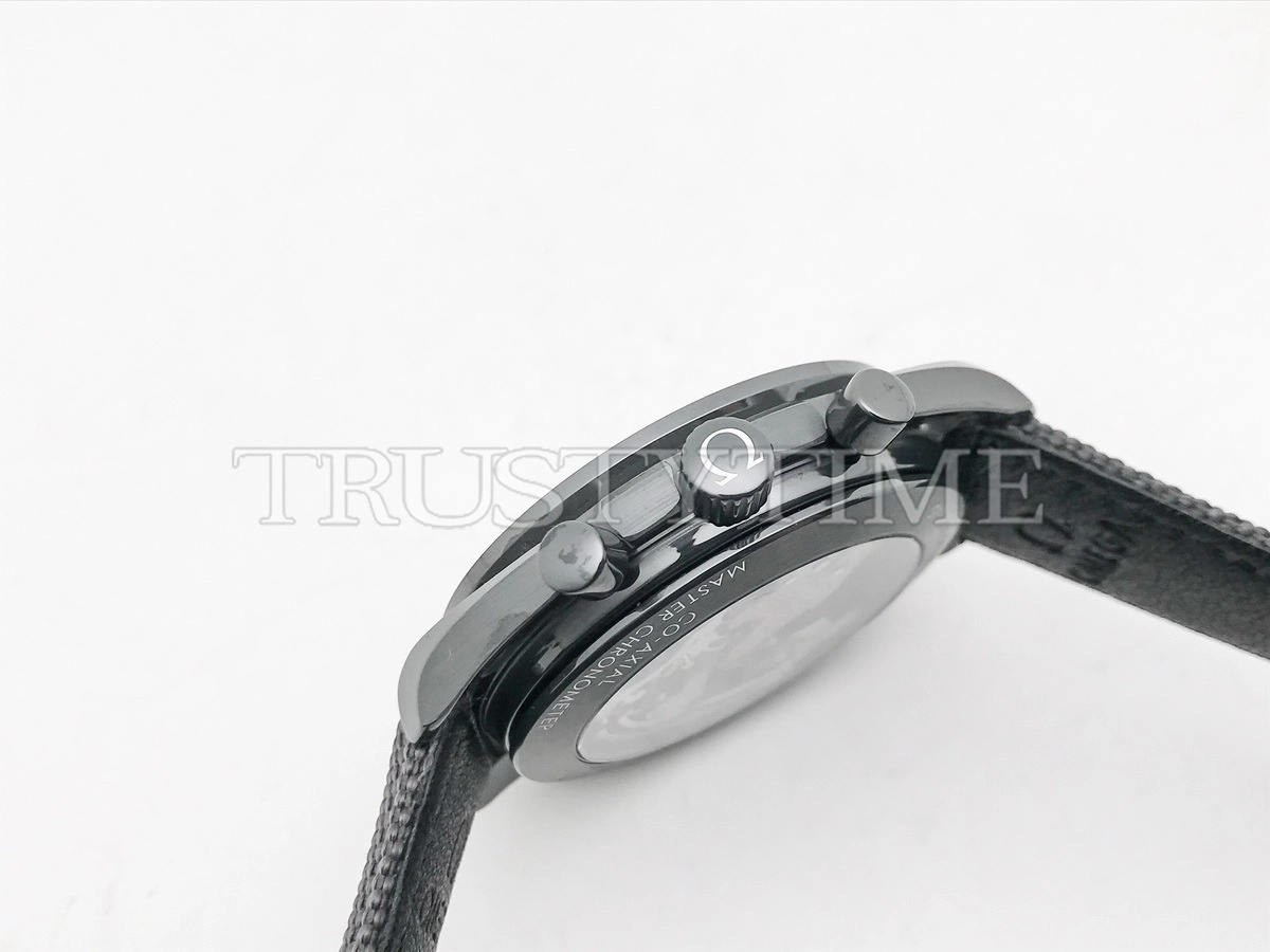 Копия часов Omega Speedmaster Dark Side of the Moon Grey Side of the Moon 44mm 310.92.44.50.06.001