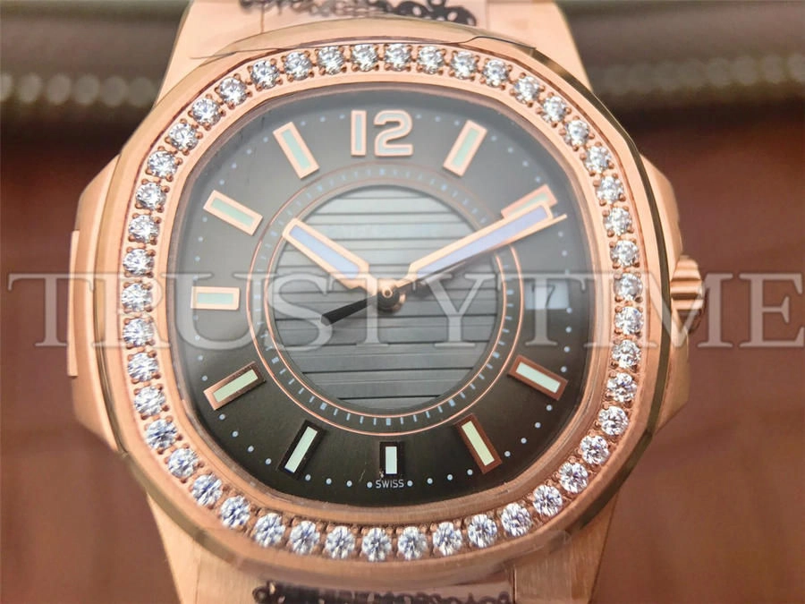 Копия часов Patek Philippe Nautilus Ladies 32mm 7010/1R-010 Арт.PP-0768