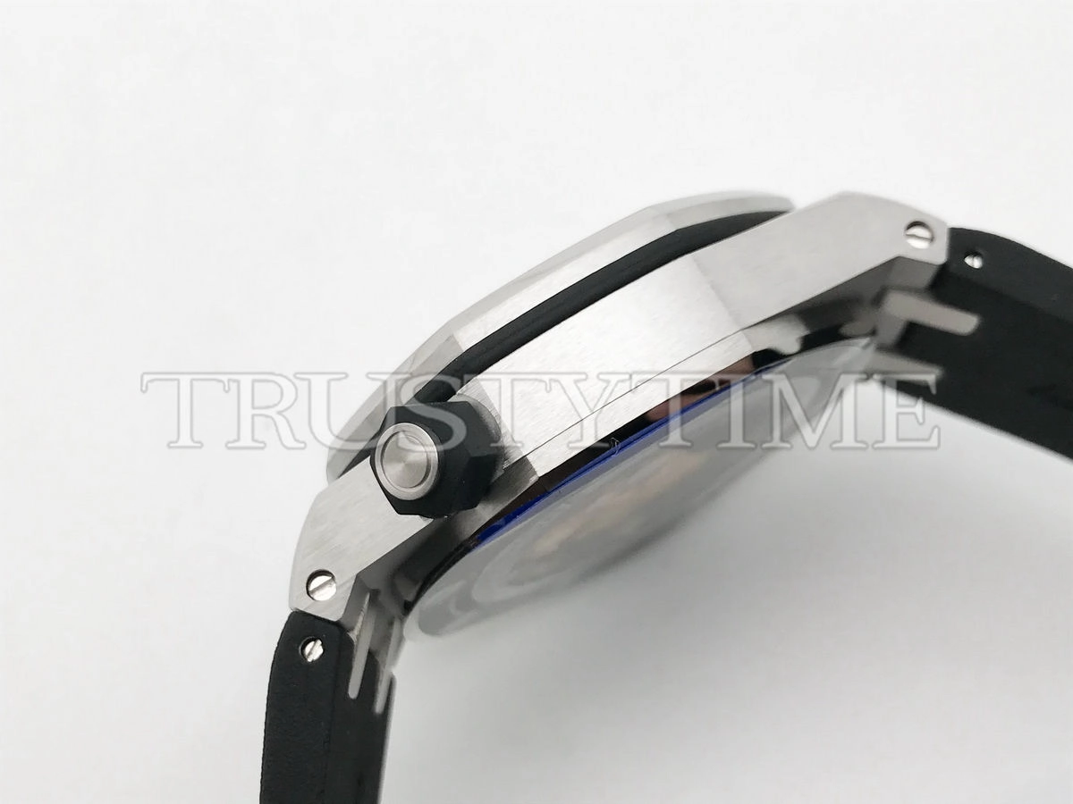 Копия часов Audemars Piguet Royal Oak Offshore Diver 15710ST.OO.A002CA.01 Арт.AP-1013