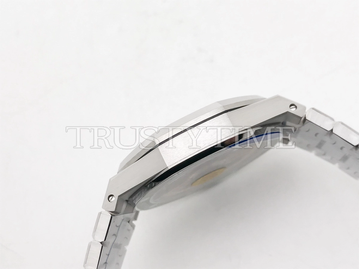 Копия часов Audemars Piguet Royal Oak Selfwinding II 15500ST.OO.1220ST.02 Арт.AP-0670