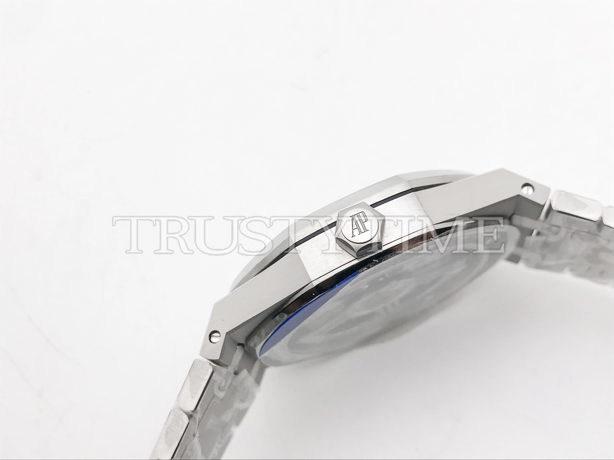 Копия часов Audemars Piguet Royal Oak Ice Blue Baguette Dial Limited Edition 15510BC.OO.1320BC.01 Арт.AP-1206