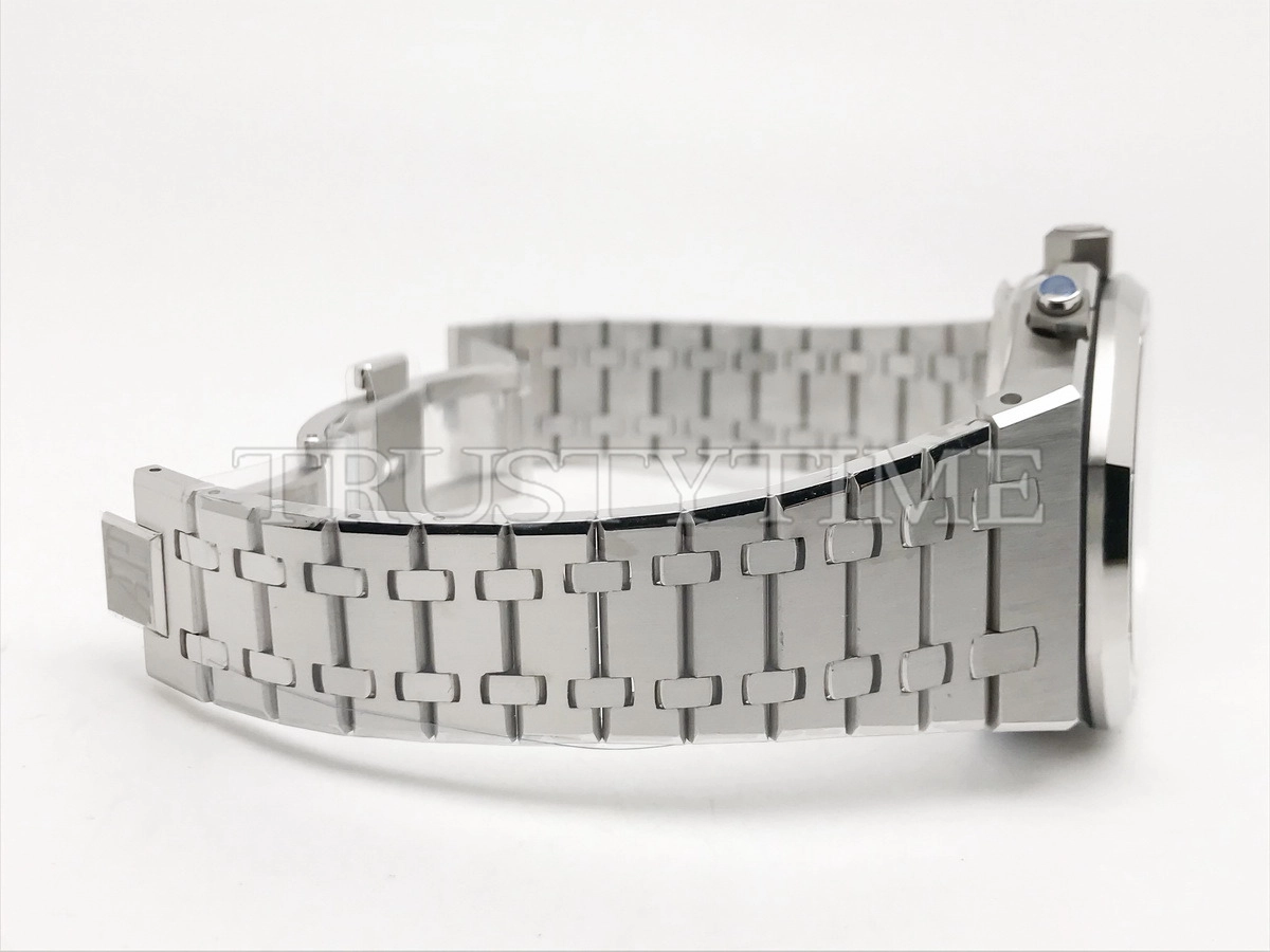 Копия часов Audemars Piguet Royal Oak Selfwinding Chronograph 26240ST.OO.1320ST.06 Арт.AP-1186