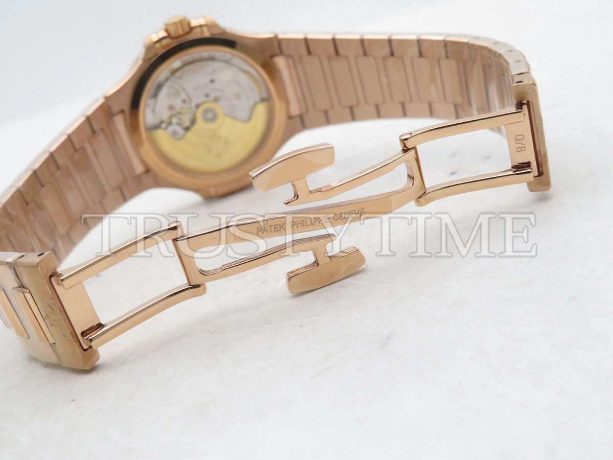 Копия часов Patek Philippe Nautilus Ladies 35mm 7118/1200R-010 Арт.PP-0728