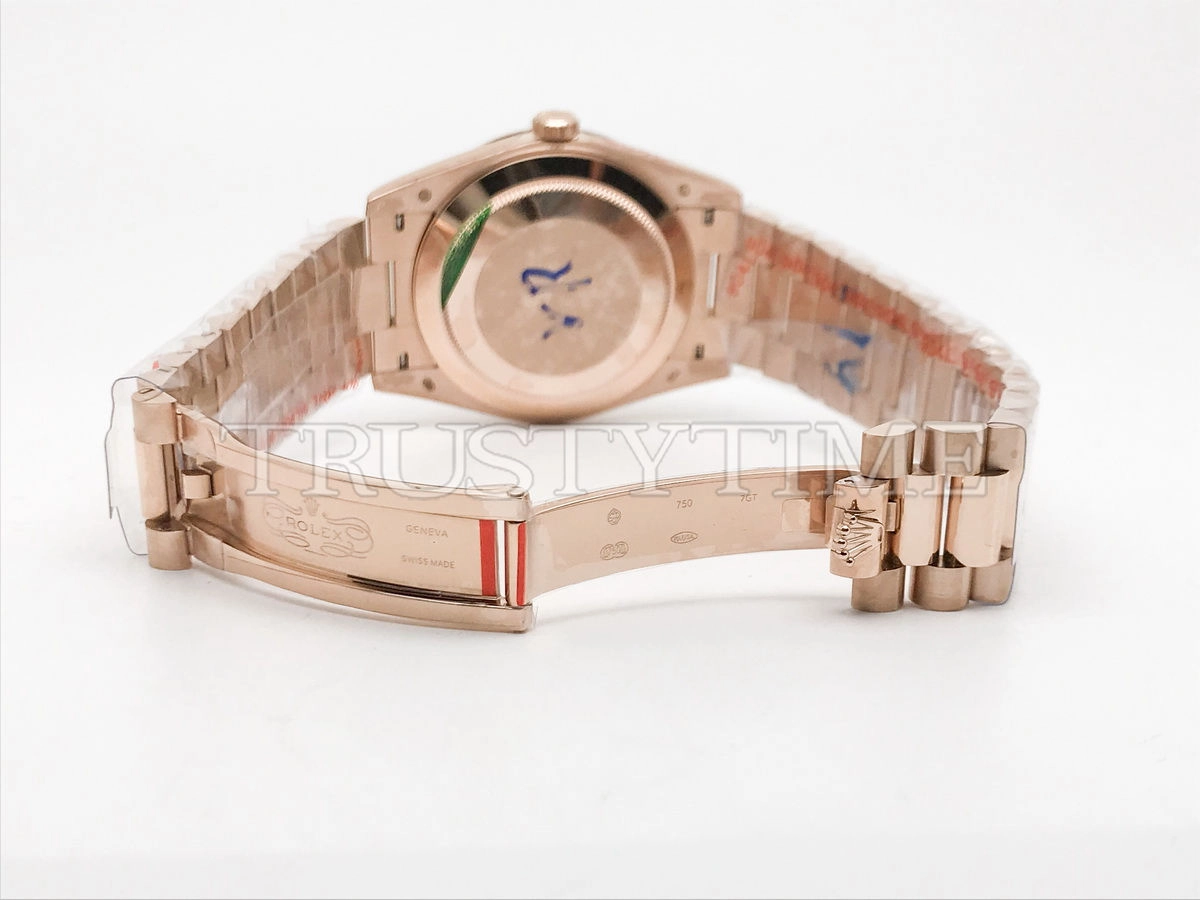 Копия часов Rolex Day-Date 40mm 228235-0005 Арт.RX-2753