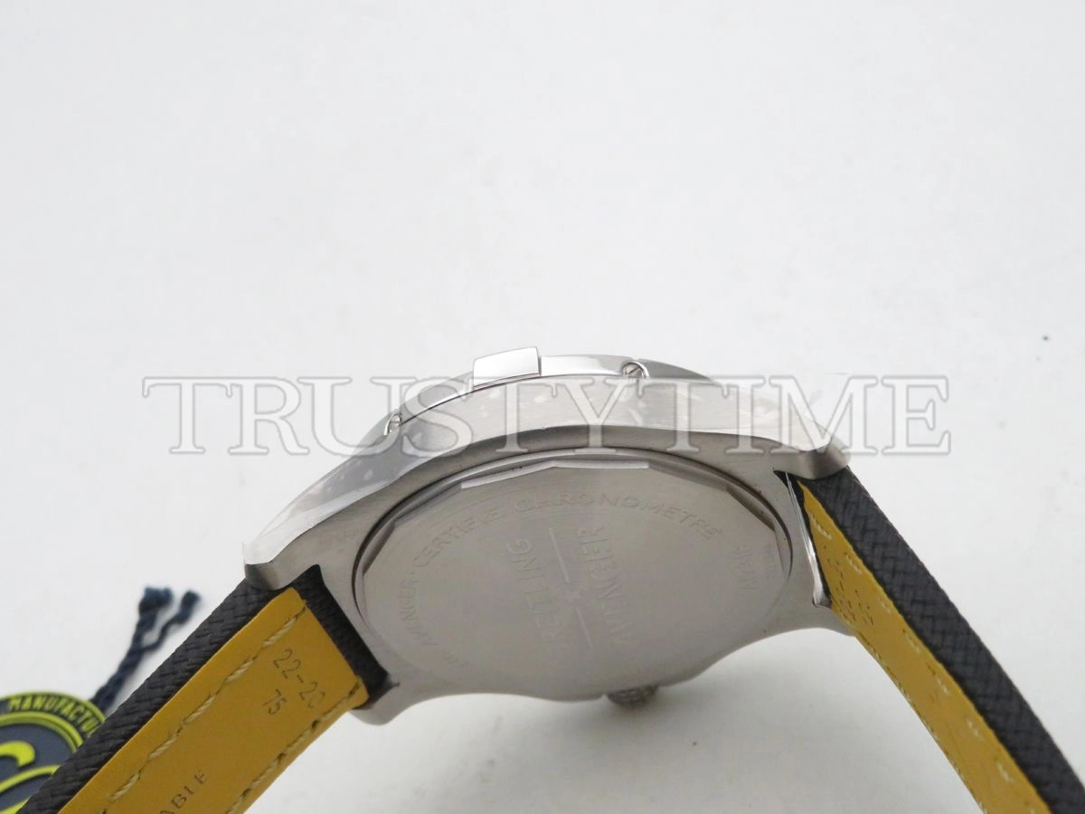 Копия часов Breitling Avenger Automatic 43 A17318101B1X1