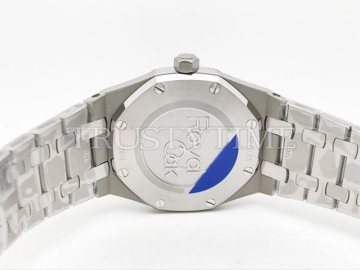Копия часов Audemars Piguet Royal Oak Ladies 33mm 67651BC.ZZ.1261BC.01 Арт.AP-1150