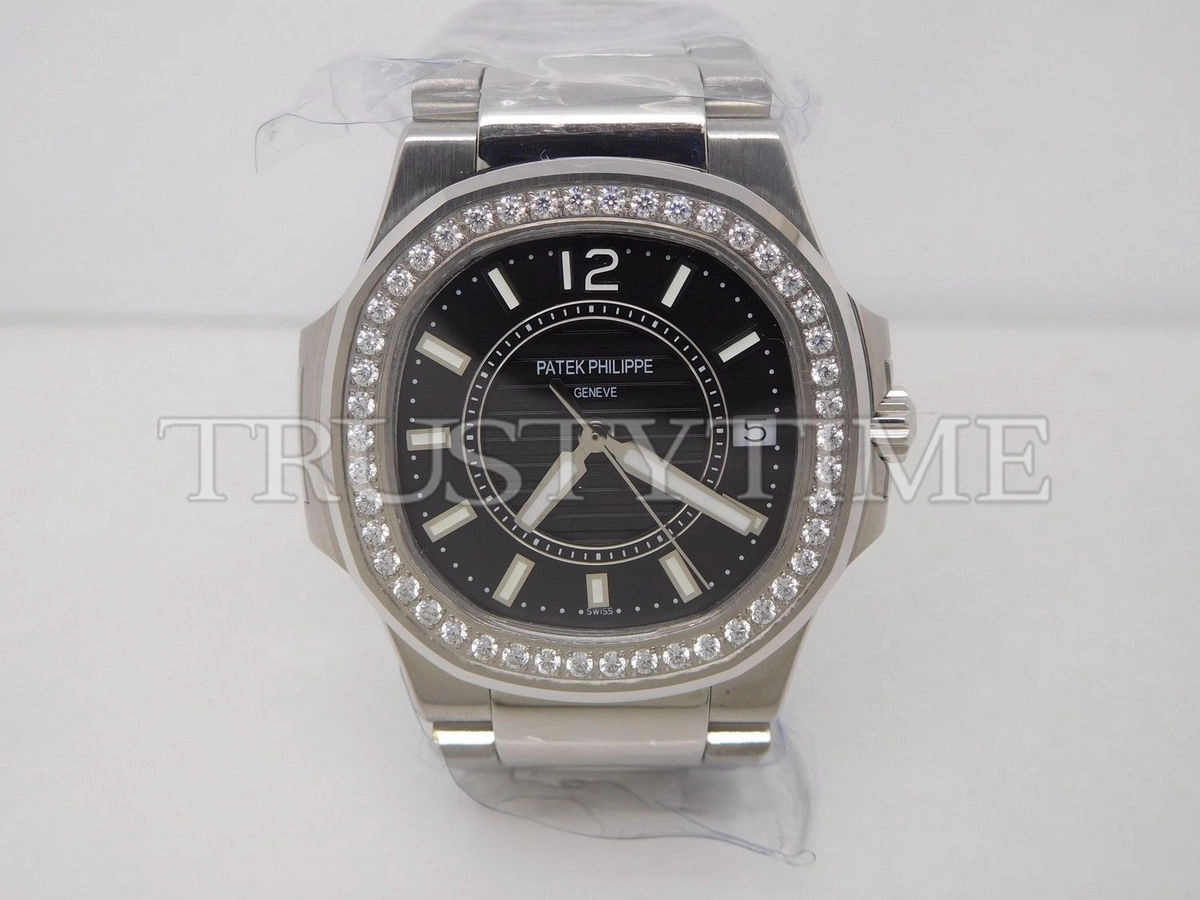 Копия часов Patek Philippe Nautilus Ladies 32mm 7010/1G-010 Арт.PP-0507