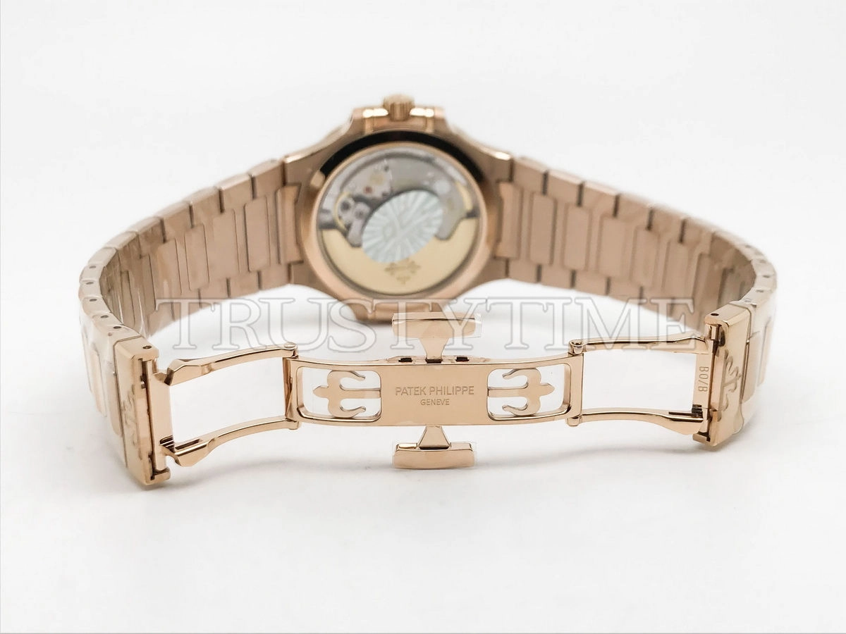 Копия часов Patek Philippe Nautilus Ladies 35mm 7118/1R-001 Арт.PP-0778