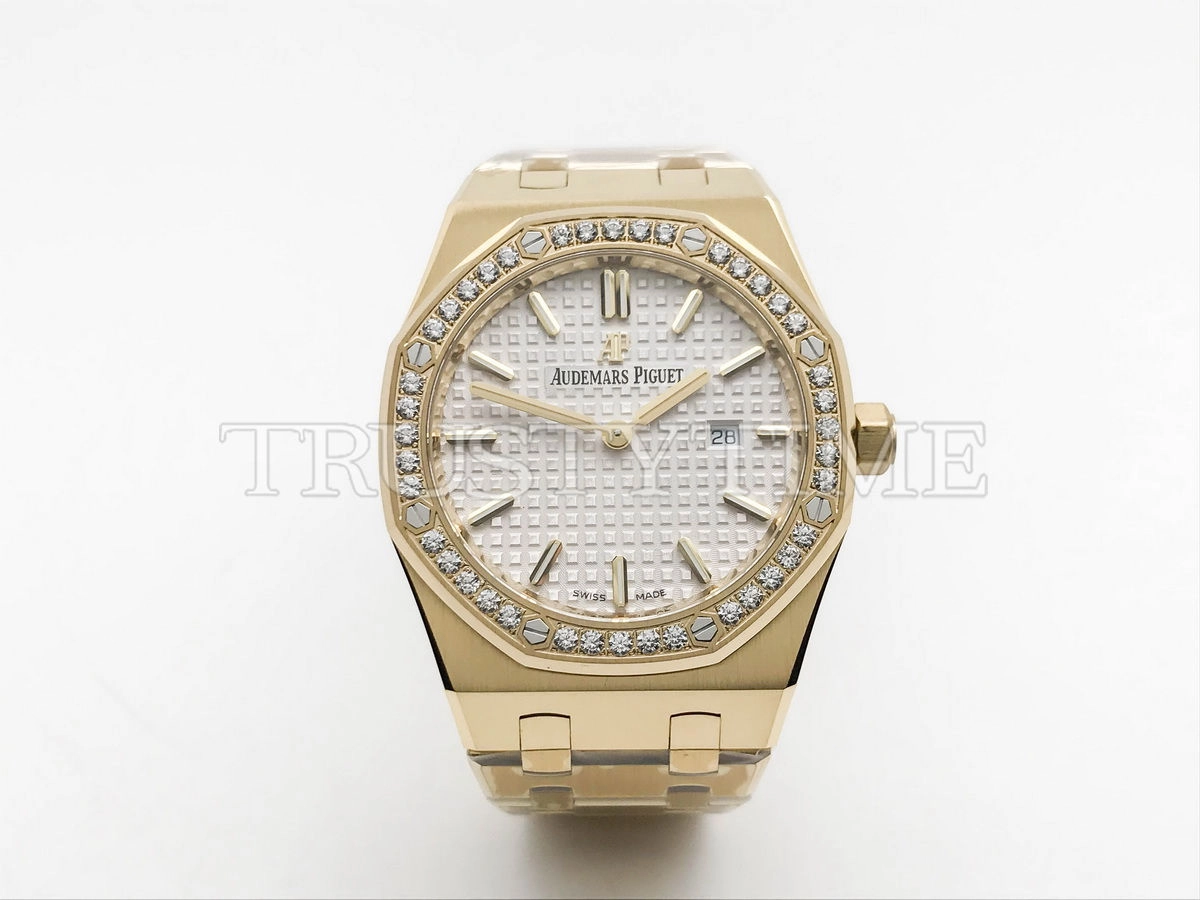 Копия часов Audemars Piguet Royal Oak Ladies 33mm 67651BA.ZZ.1261BA.01 Арт.AP-0735