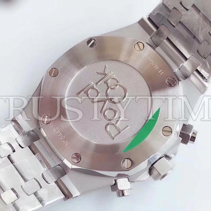 Копия часов Audemars Piguet Royal Oak Chronograph 26338PT.OO.1220PT.01 Арт.AP-1071