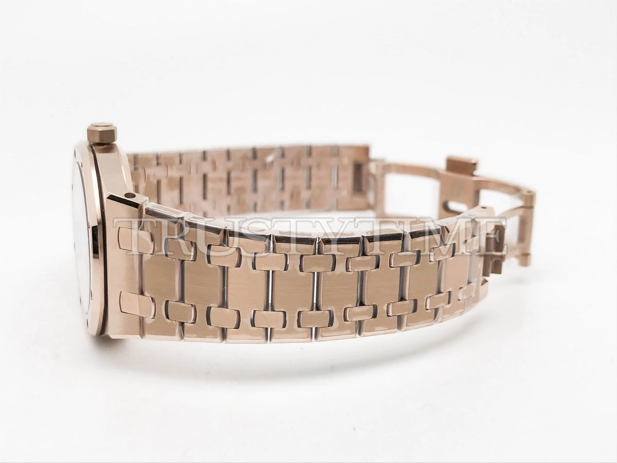 Копия часов Audemars Piguet Royal Oak Ladies 33mm 67650OR.OO.1261OR.01 Арт.AP-0736