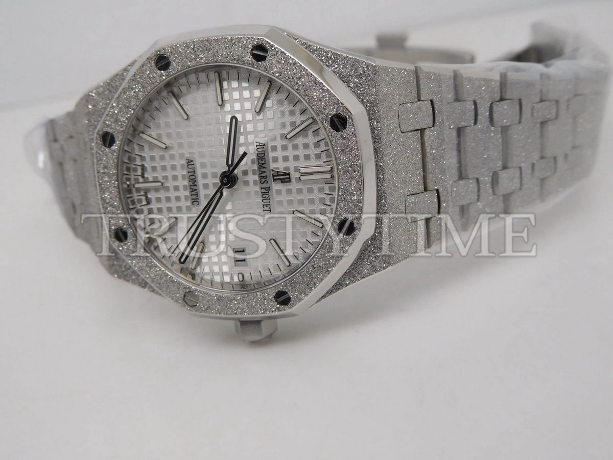 Копия часов Audemars Piguet Royal Oak Frosted 37mm 15454BC.GG.1259BC.01 Арт.AP-0661