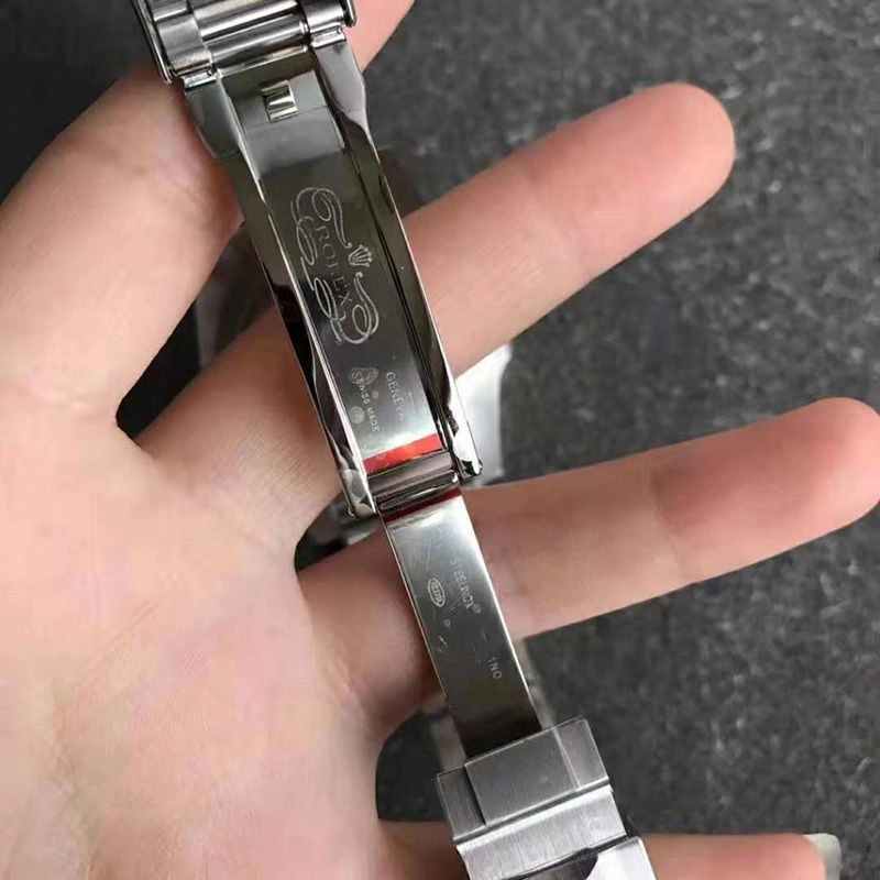 Копия часов Rolex Submariner Ref.116610LV V12