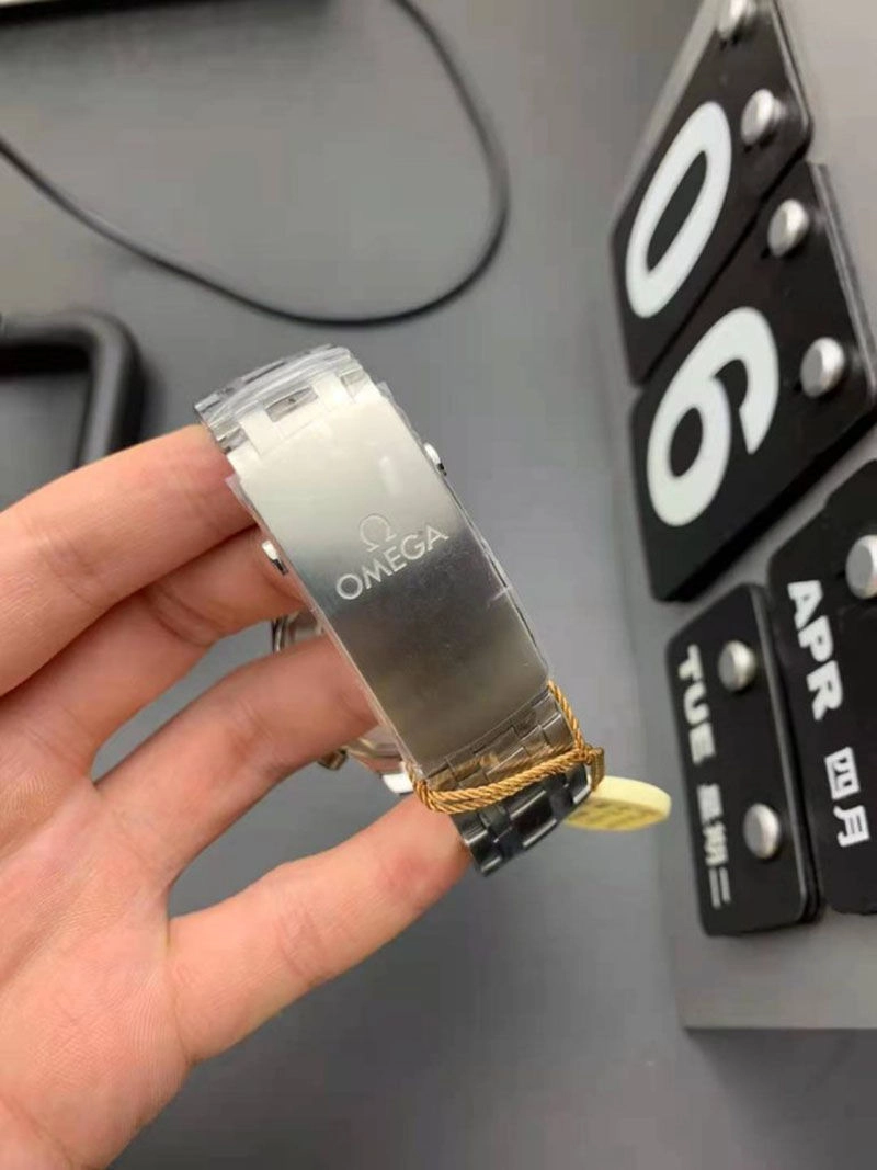 Копия часов Omega Seamaster Diver 300m Black