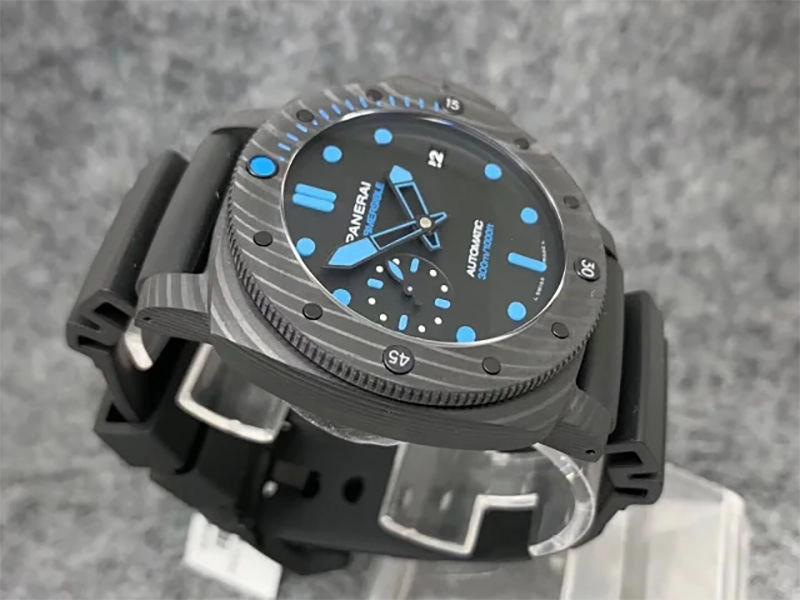 Реплика часов Panerai Submersible Carbotech PAM960 Реплика часов Panerai Submersible Carbotech PAM960