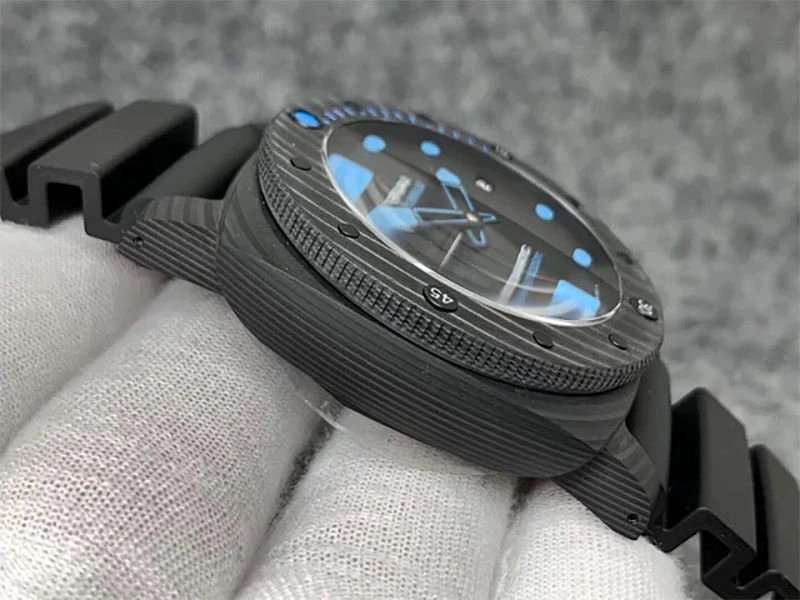 Реплика часов Panerai Submersible Carbotech PAM960 Реплика часов Panerai Submersible Carbotech PAM960