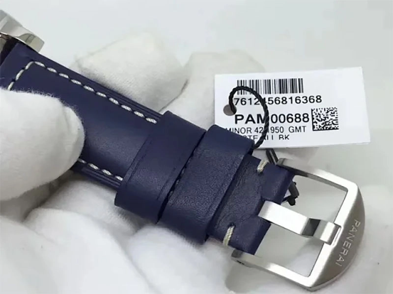 Реплика часов Panerai Luminor GMT PAM688 Реплика часов Panerai Luminor GMT PAM688