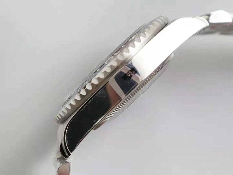 Реплика часов Rolex GMT-Master II 126710 с механизмом 3285 от Noob Реплика часов Rolex GMT-Master II 126710 с механизмом 3285 от Noob