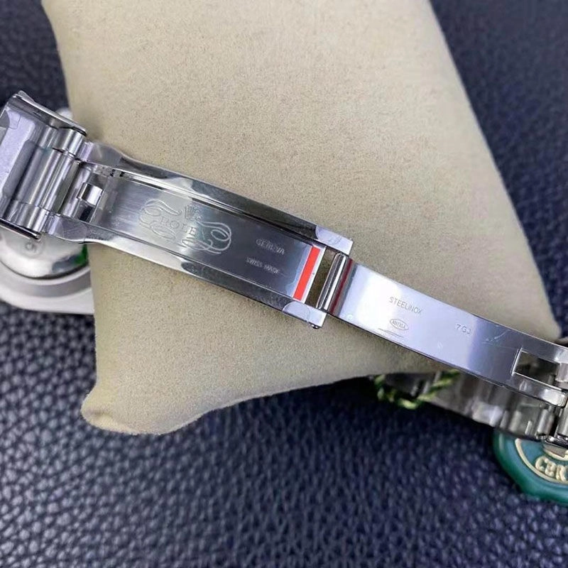 Реплика часов Rolex Submariner 116610LV от VS